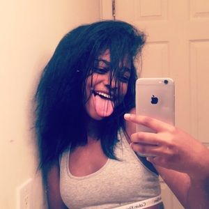 Meet your Posher, Kenyata